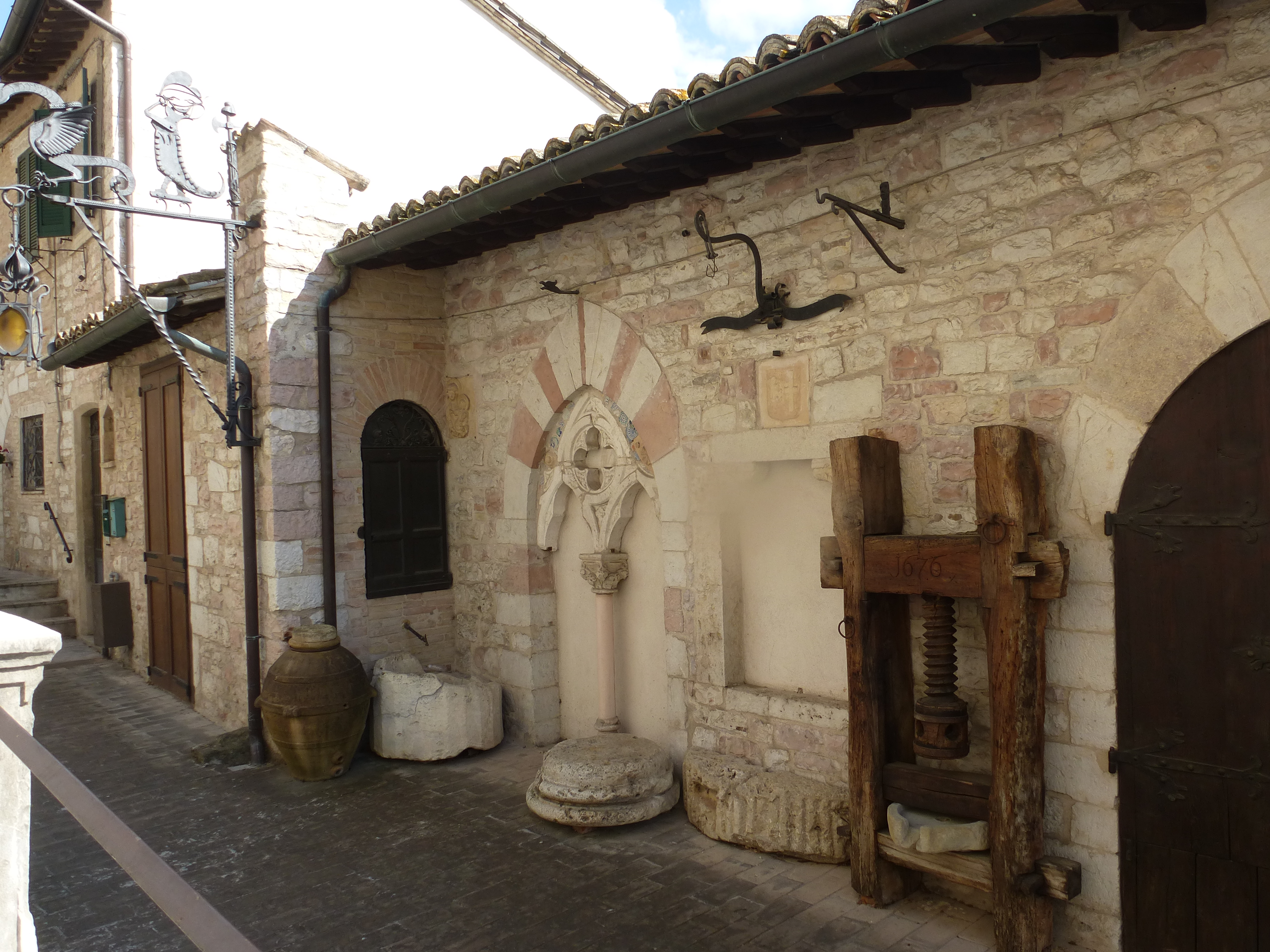 Из Асизи (90)