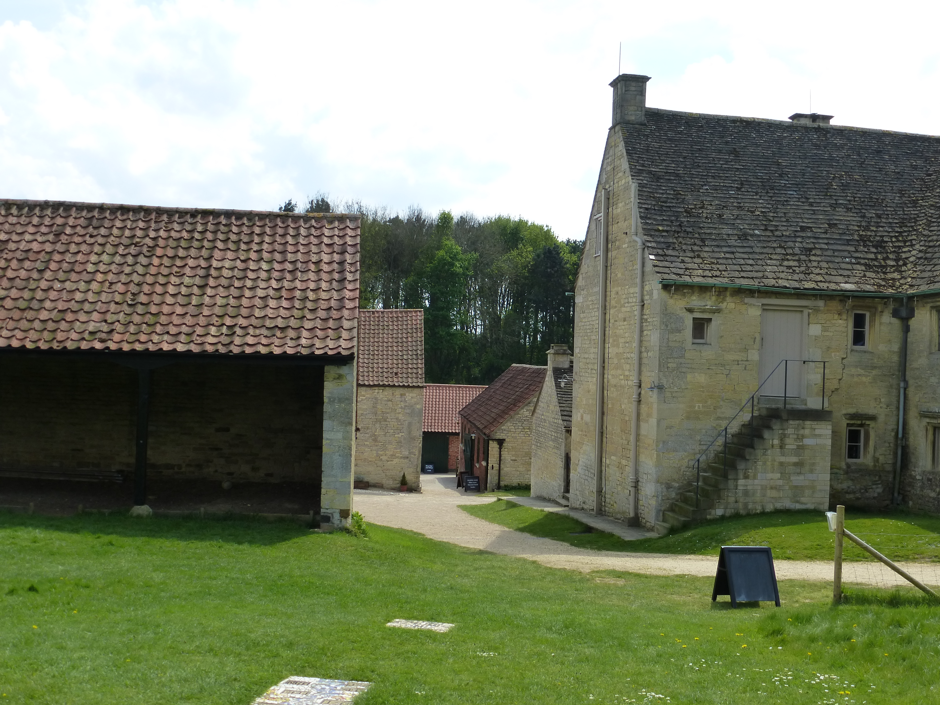 Woolsthorpe Manor - Isaac Newton Birthplace (9)