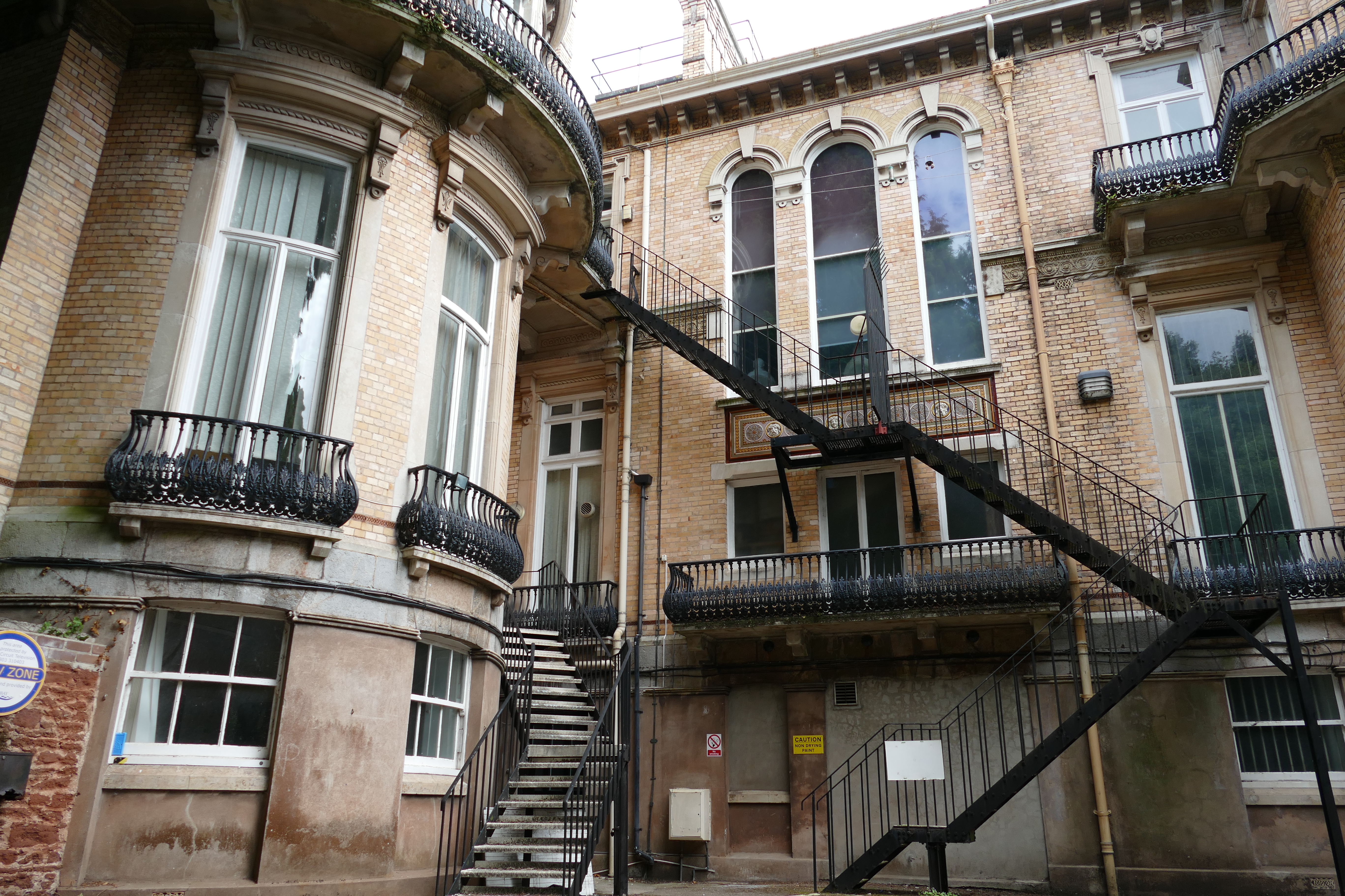 paington-oldway-mansion-13