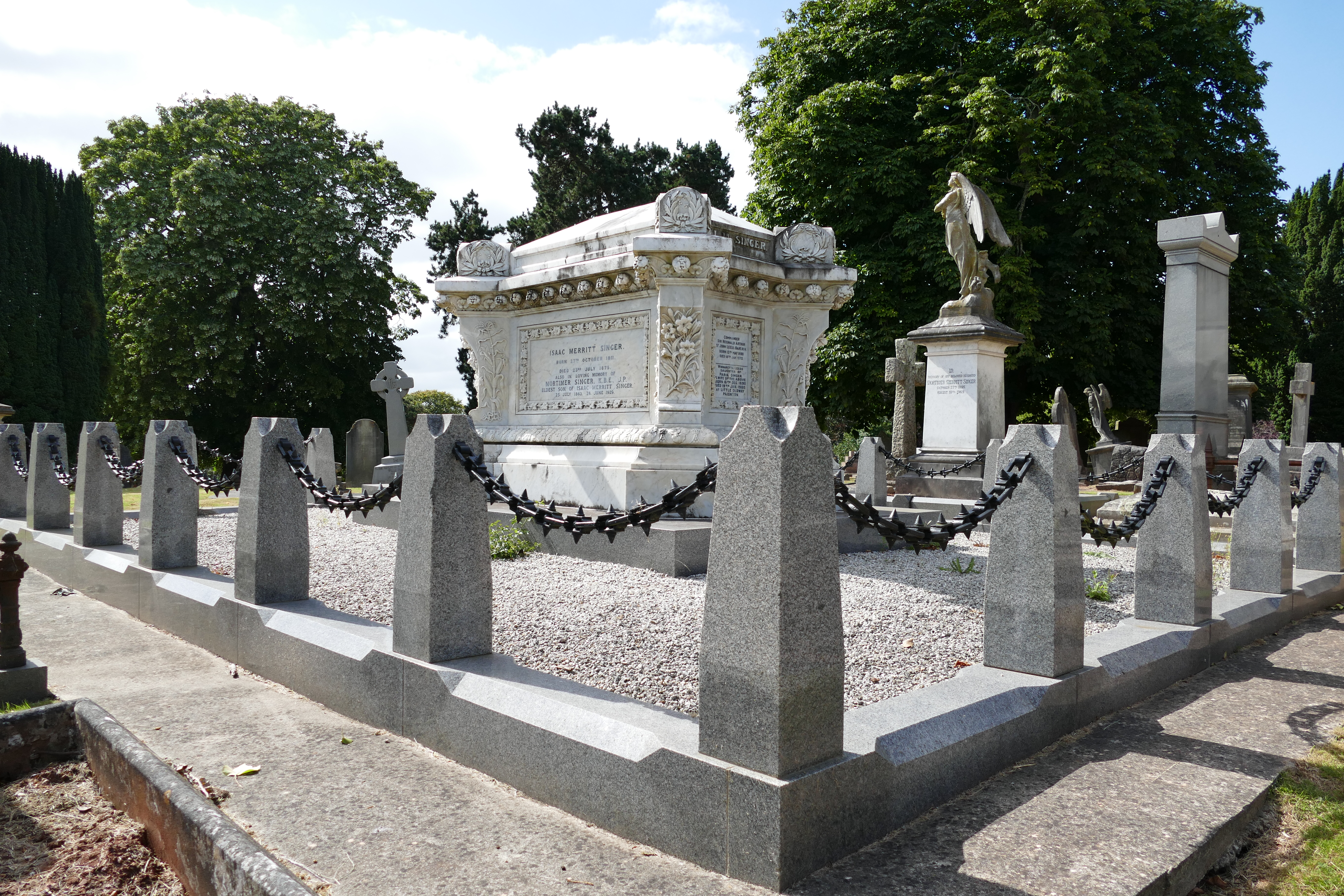 torquay-cemetery-singer-6