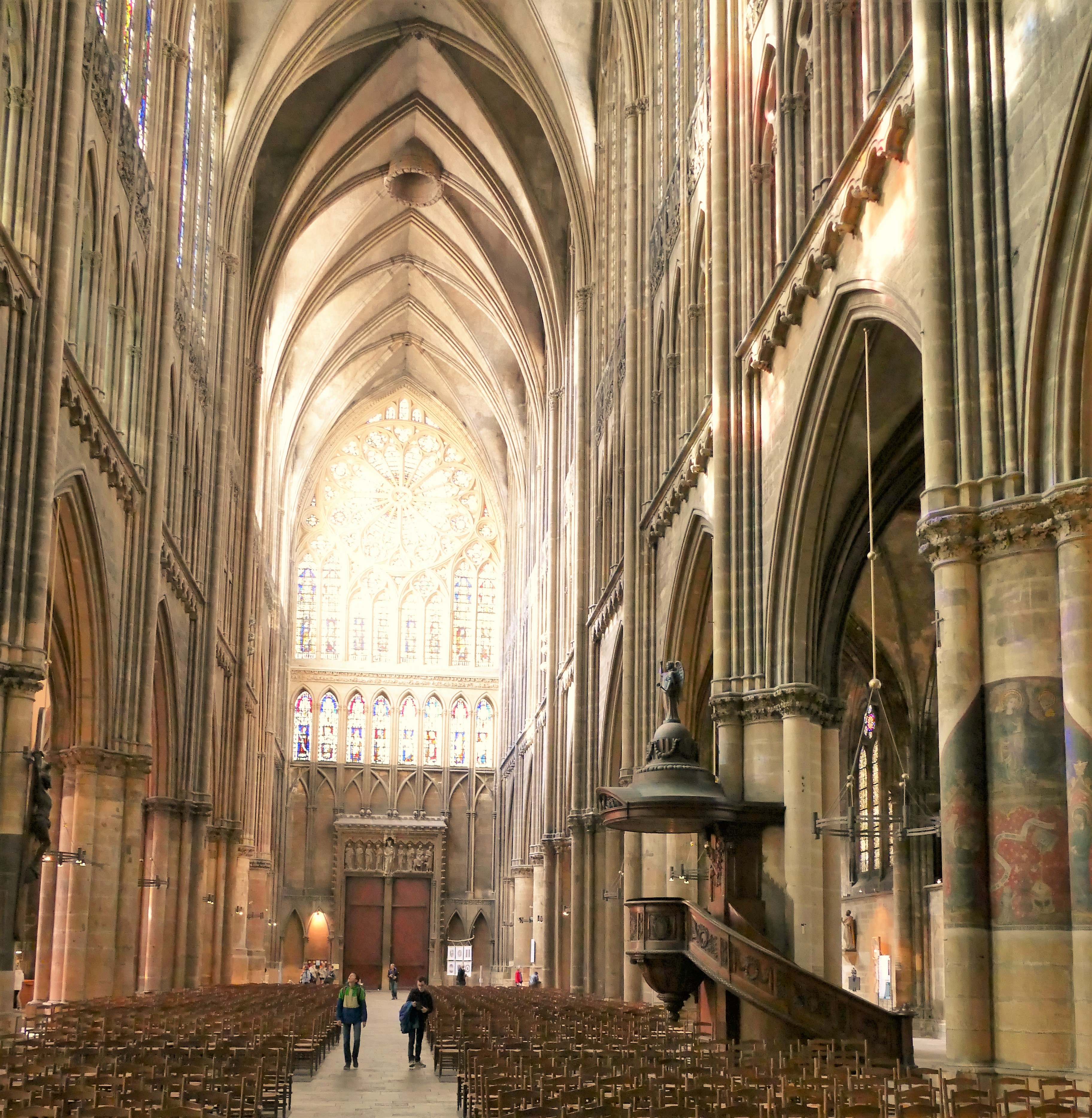 1-saint-etienne-de-metz-without-a-date-60