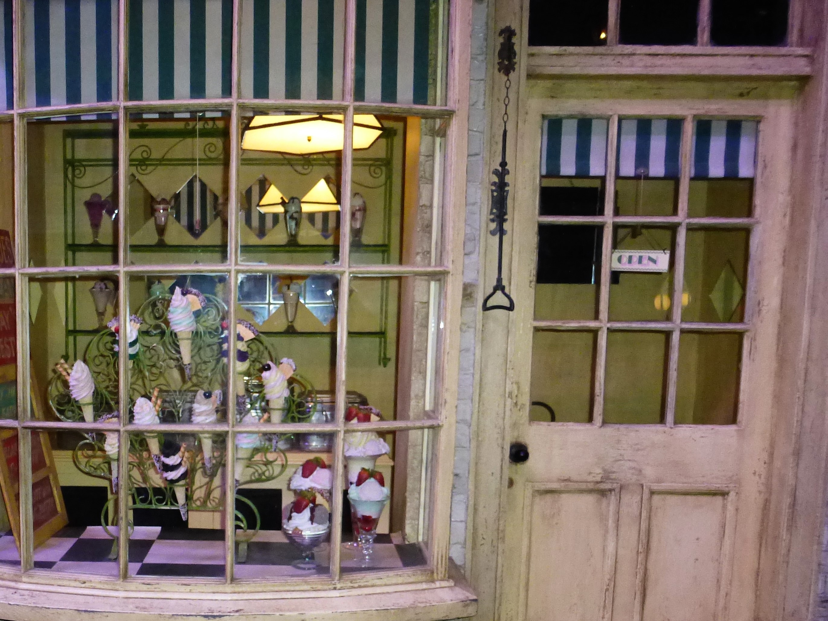 Сладкарницата в село Хогсмийт